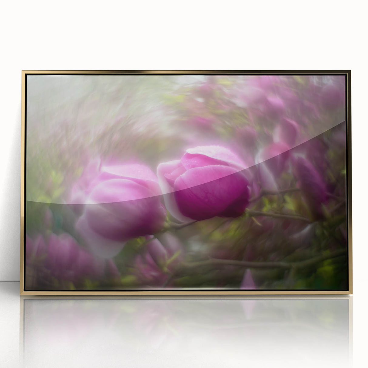 Petal Radiance – Vivid Bloom Captured in Dreamlike Motion Blur