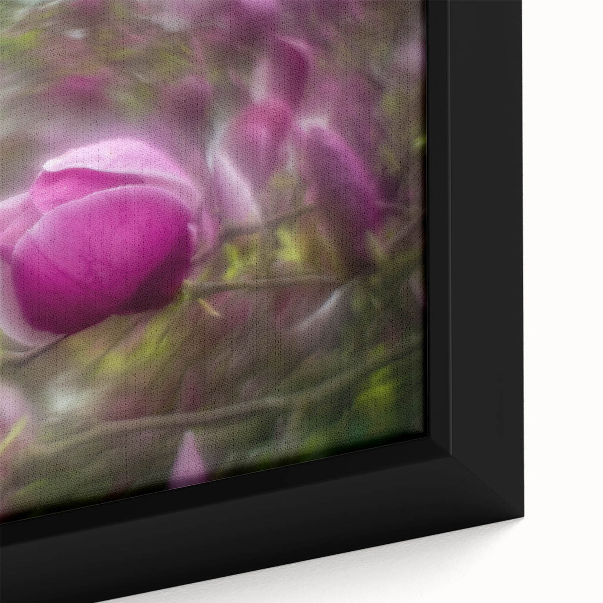 Petal Radiance – Vivid Bloom Captured in Dreamlike Motion Blur