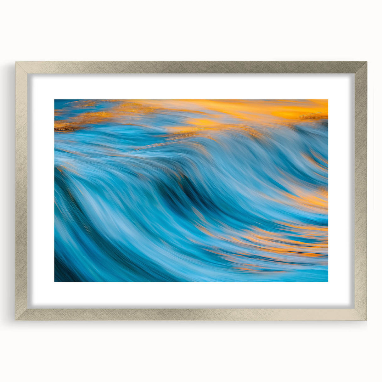 Liquid Flame – Abstract Wave Photography with Oceanic Motion Flow