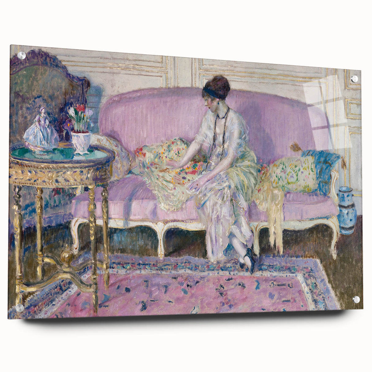 Refined Impressionist Interior – Frieseke’s Elegant Sofa Scene
