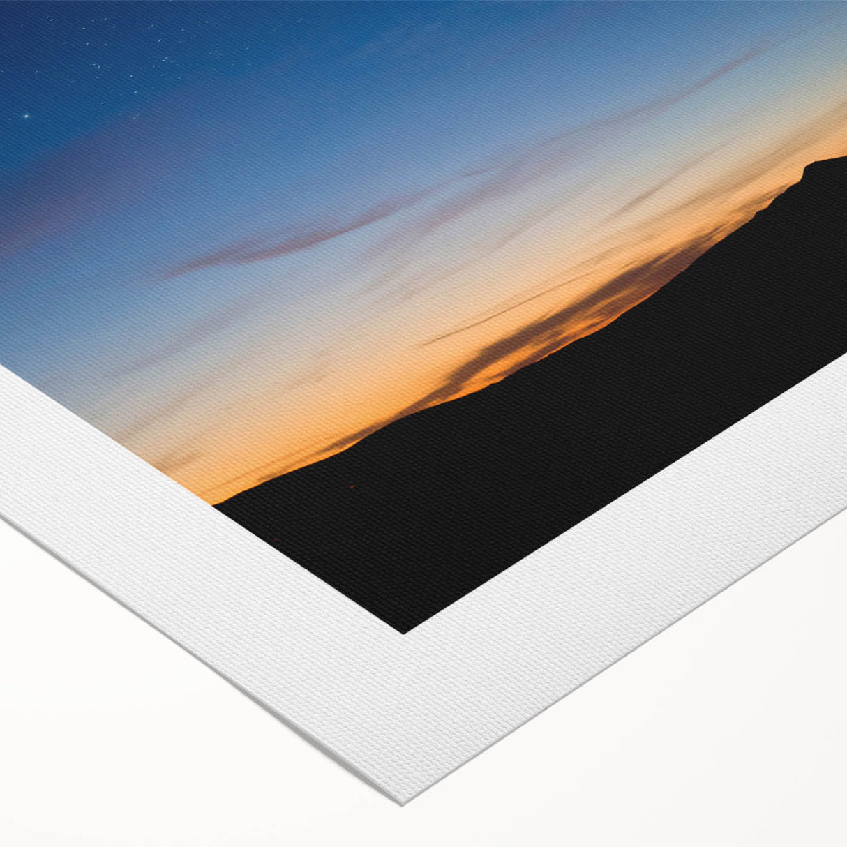 Tranquil Moon Over Horizon – Stunning Celestial Canvas for Home Decor